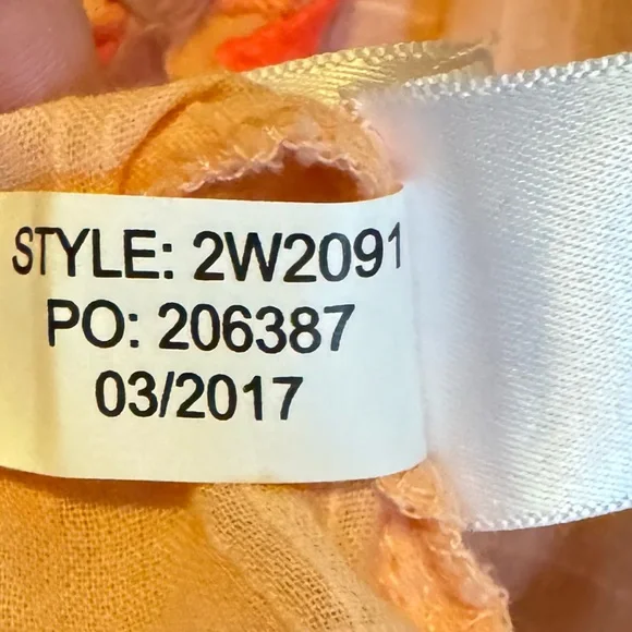 VINEYARD VINES TASSLE EMBROIDERED PEASANT TOP - Picture 8 of 8